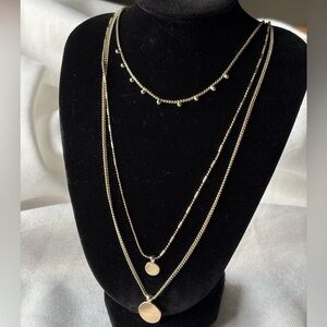 Elegant Gold Layered Necklace Set